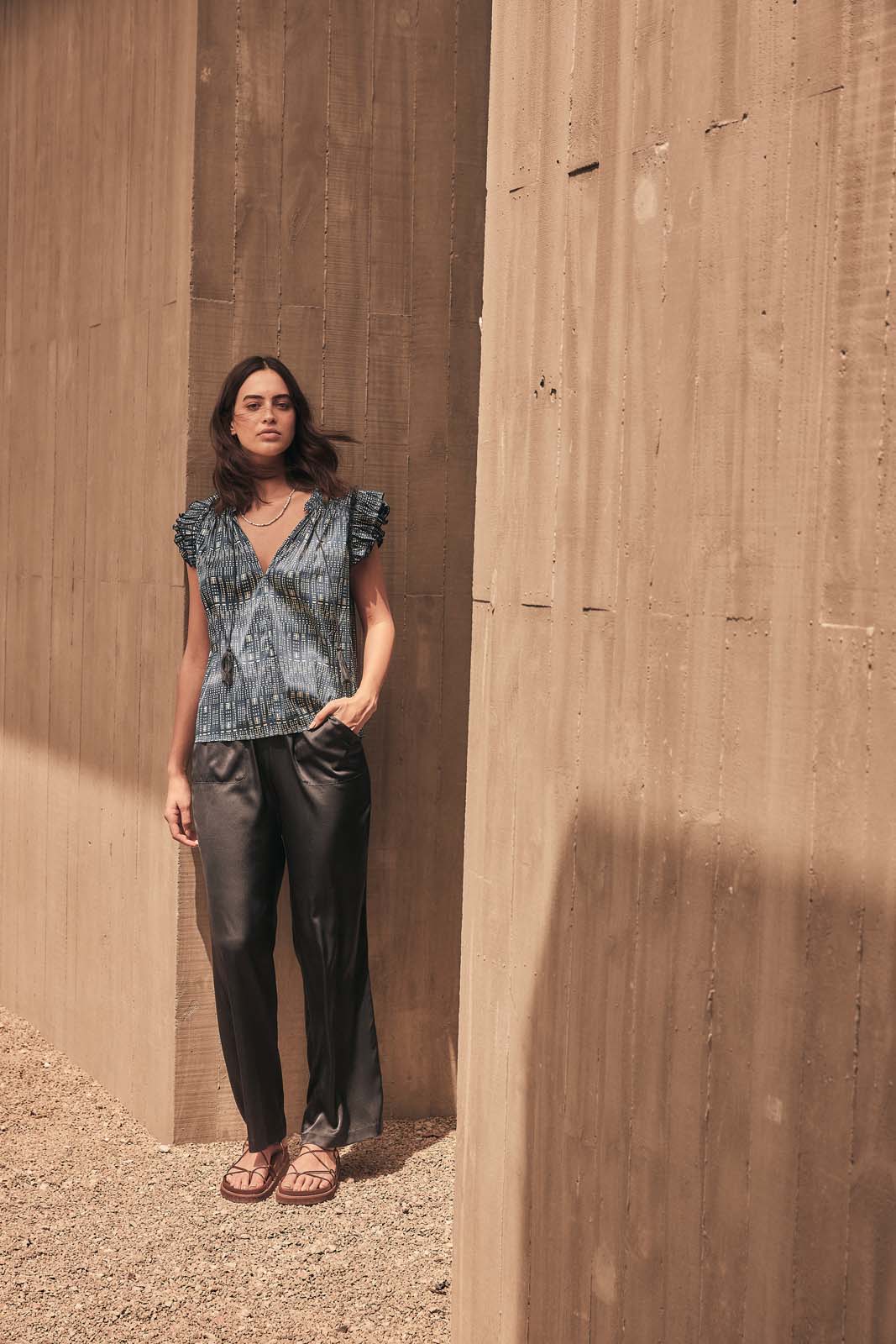 LIGHTNESS OF BEING SILK SLOUCH PANT- Navy