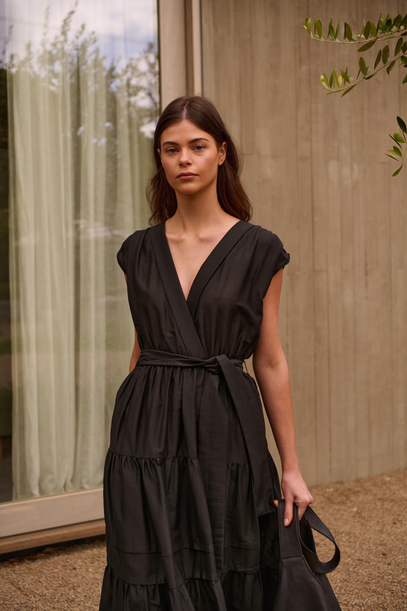 RILEY V NECK DRESS Navy