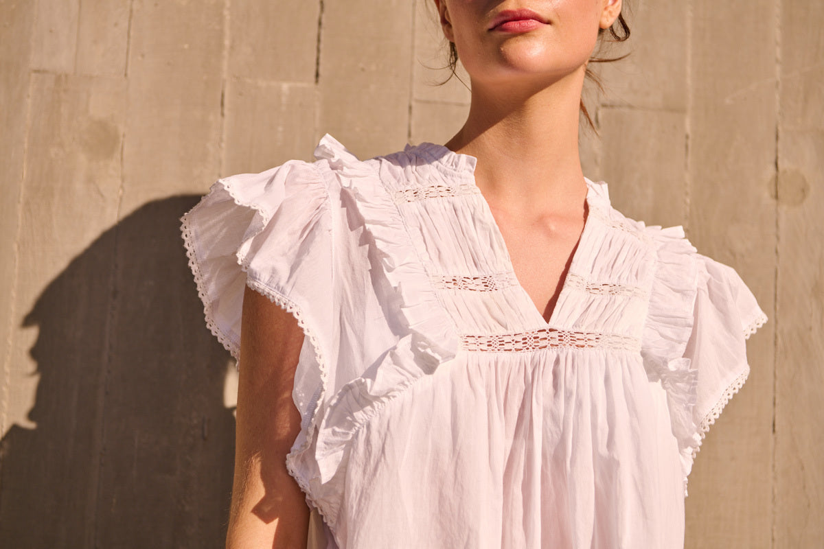 BUTTERFLY SHIRRED BLOUSE WHITE