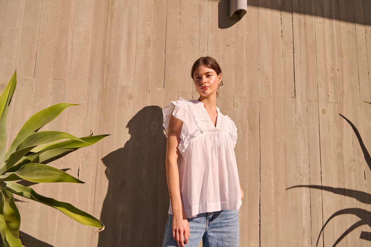 BUTTERFLY SHIRRED BLOUSE WHITE