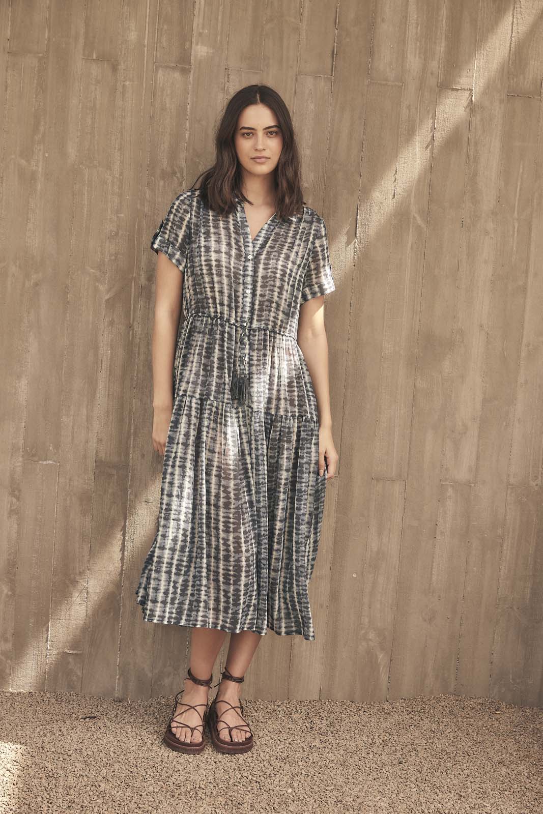 MOONLIGHT WAVE BUTTON FRONT DRESS- Navy print